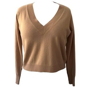 INTERMIX Camel Beige light cropped V-Neck long sleeve Cashmere Sweater Sz: S